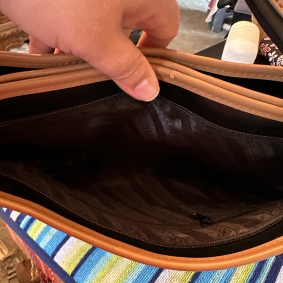 Tod’s Tote - Picture 5 of 12